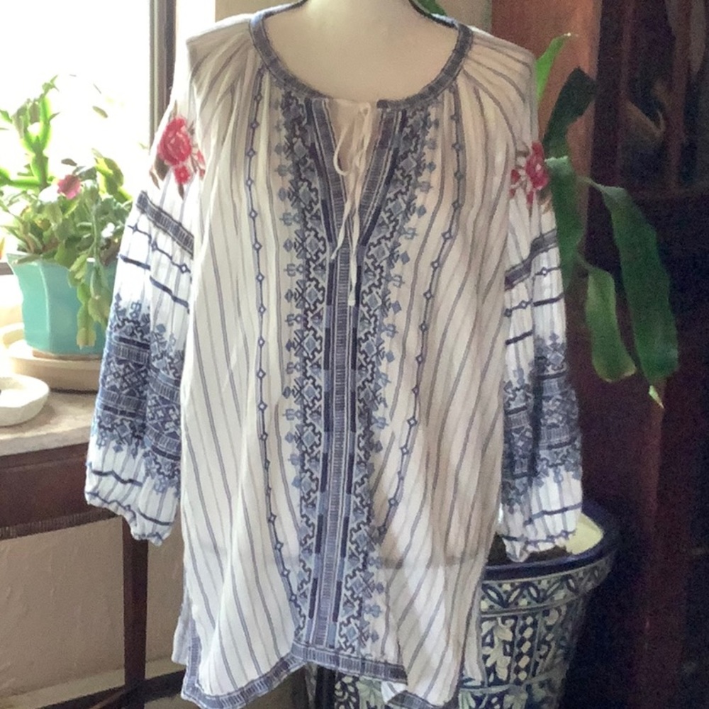 EUC Johnny Was Embroidered Peasant Top - Picture 1 of 7